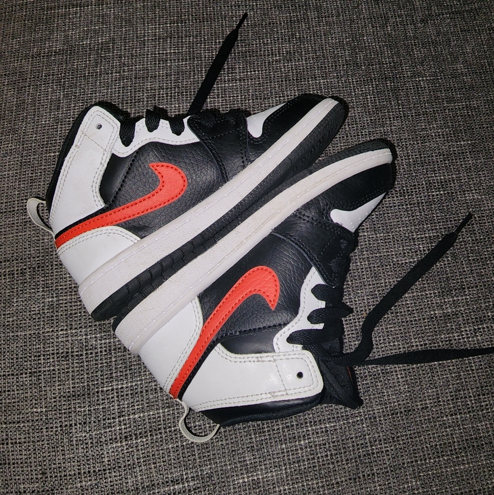 Air Jordan 1